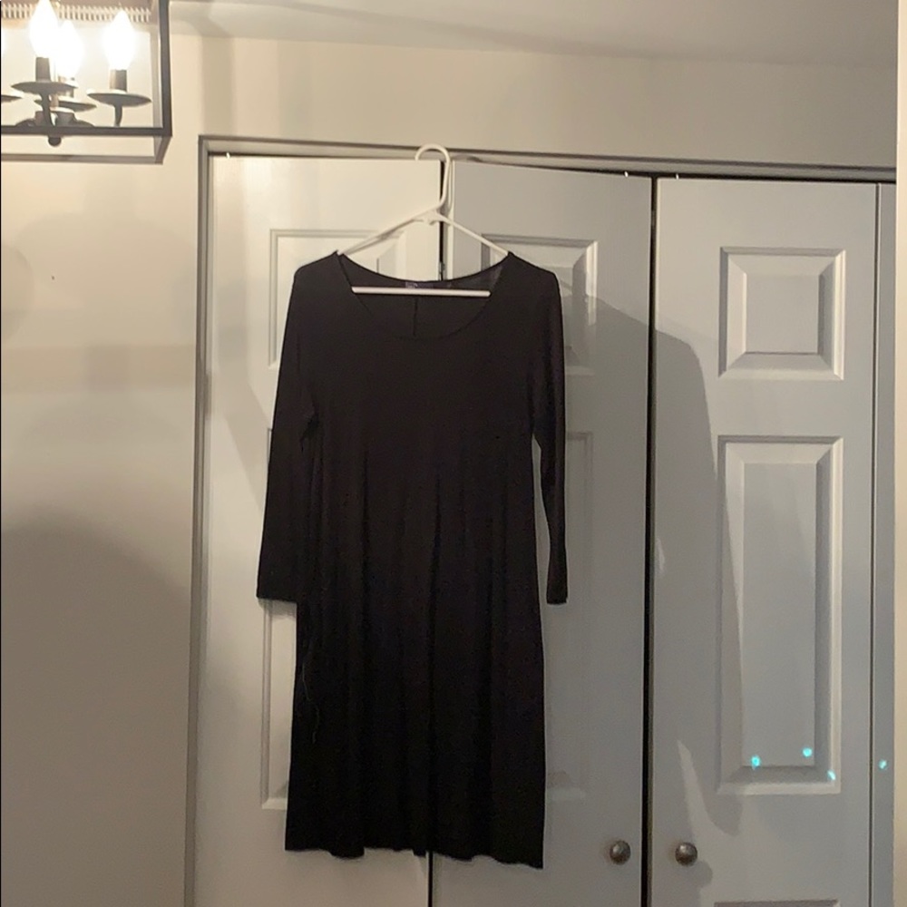 Black Jersey knit long sleeve dress with pockets